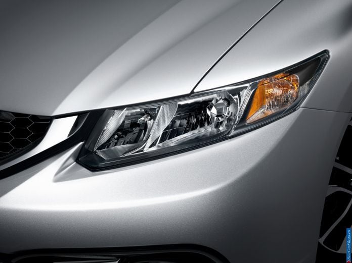 2013 Honda Civic Sedan - фотография 33 из 78