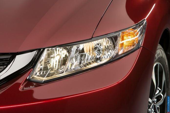2013 Honda Civic Sedan - фотография 34 из 78