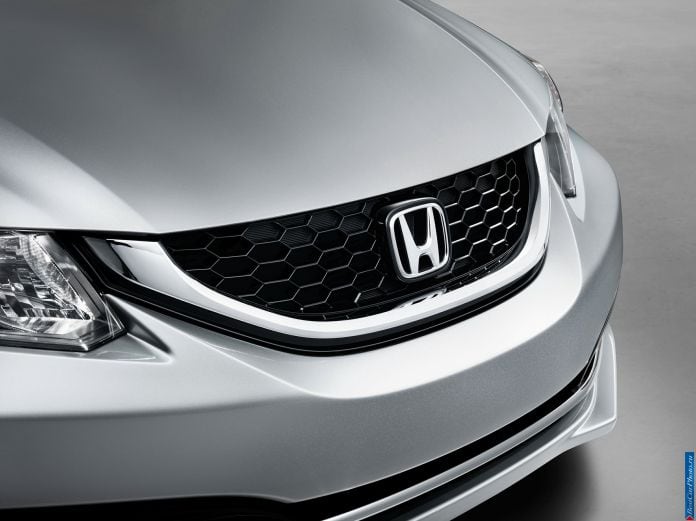 2013 Honda Civic Sedan - фотография 37 из 78