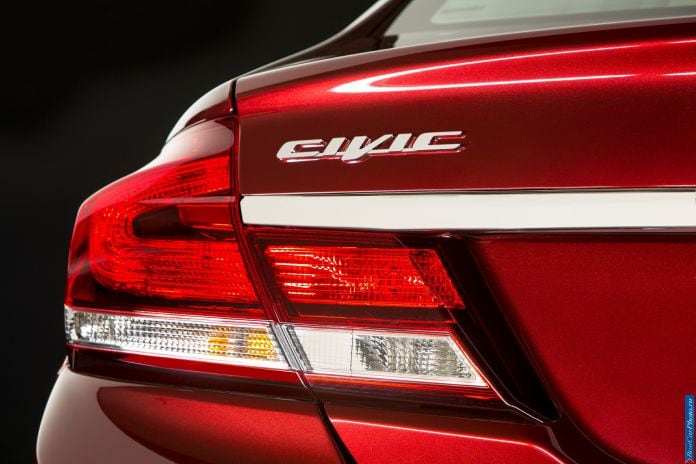 2013 Honda Civic Sedan - фотография 44 из 78