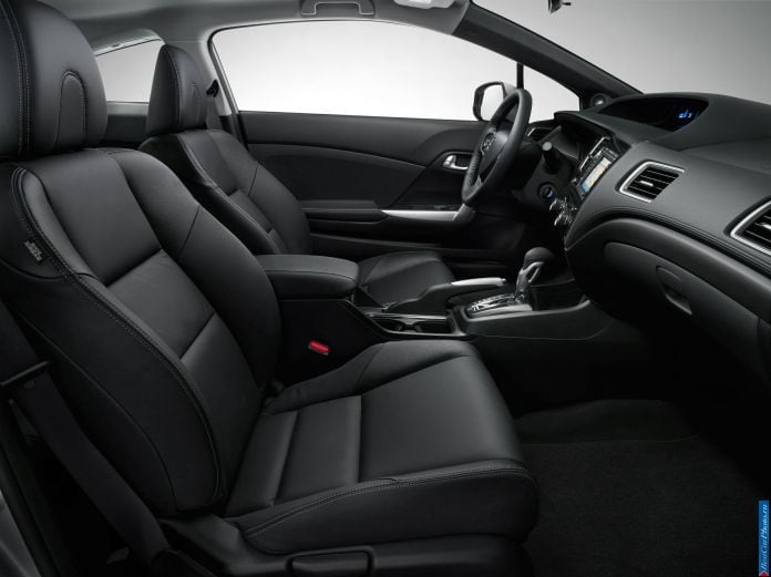 2013 Honda Civic Sedan - фотография 62 из 78