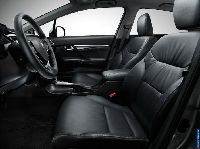 2013 Honda Civic Sedan - фотография 64 из 78