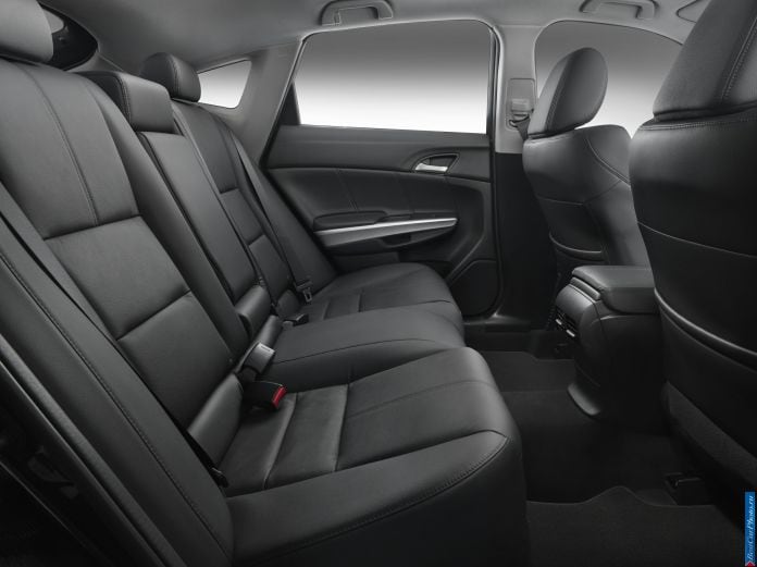 2013 Honda Crosstour - фотография 19 из 31