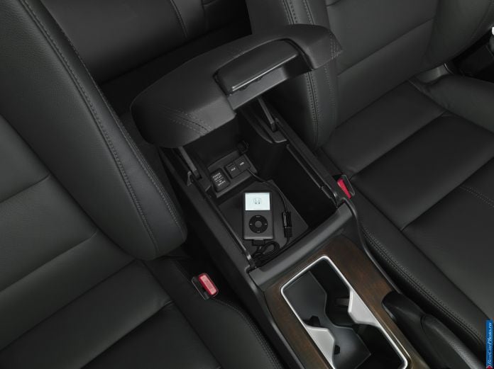 2013 Honda Crosstour - фотография 23 из 31
