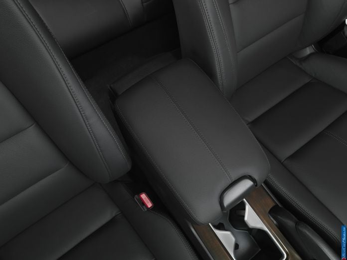 2013 Honda Crosstour - фотография 24 из 31