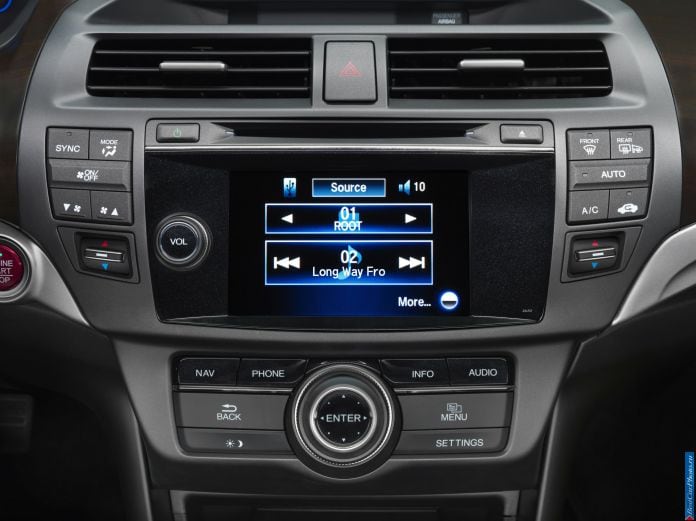 2013 Honda Crosstour - фотография 27 из 31