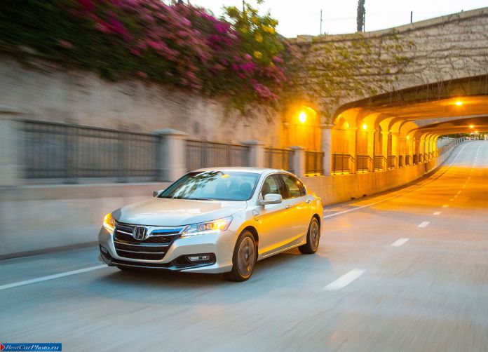 2014 Honda Accord Phev - фотография 28 из 97