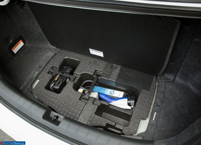 2014 Honda Accord Phev - фотография 77 из 97 2014 Honda Accord Phev - фотография 77 из 97