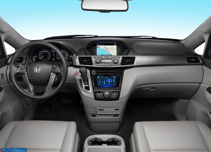 2014 Honda Odyssey Touring Elite - фотография 6 из 12
