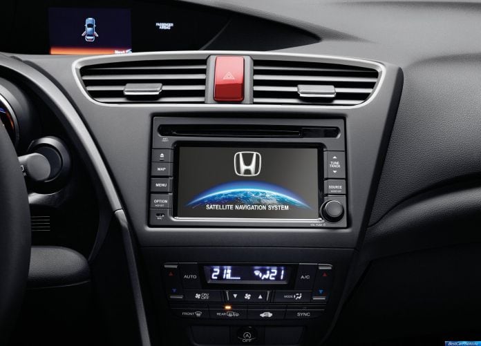 2014 Honda Civic Tourer - фотография 41 из 77