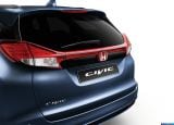 honda_2014_civic_tourer_069.jpg
