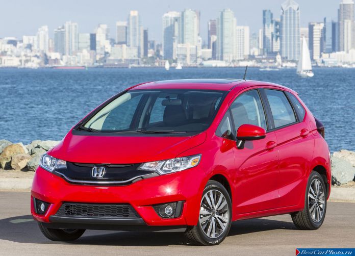 2015 Honda Fit - фотография 13 из 107