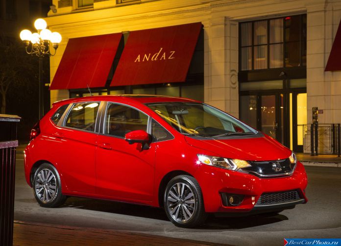 2015 Honda Fit - фотография 17 из 107