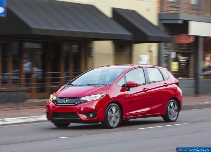 2015 Honda Fit - фотография 25 из 107