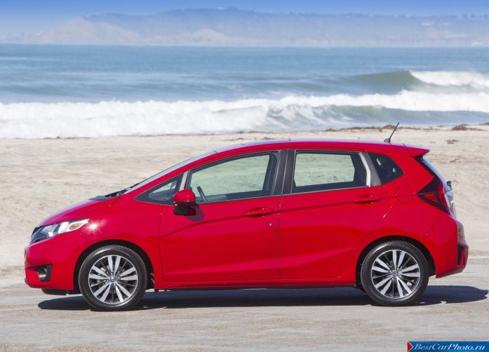 2015 Honda Fit - фотография 34 из 107