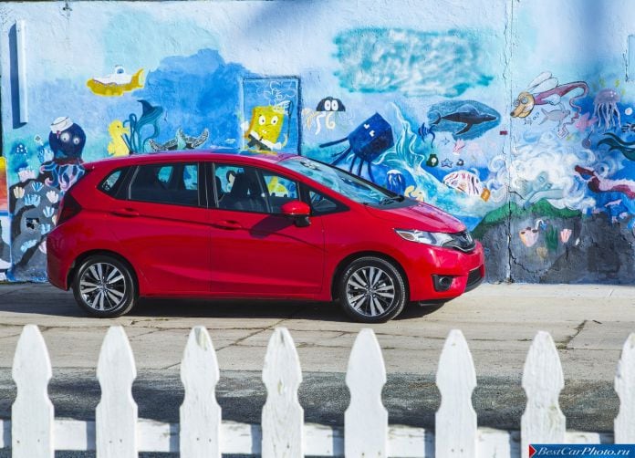 2015 Honda Fit - фотография 38 из 107