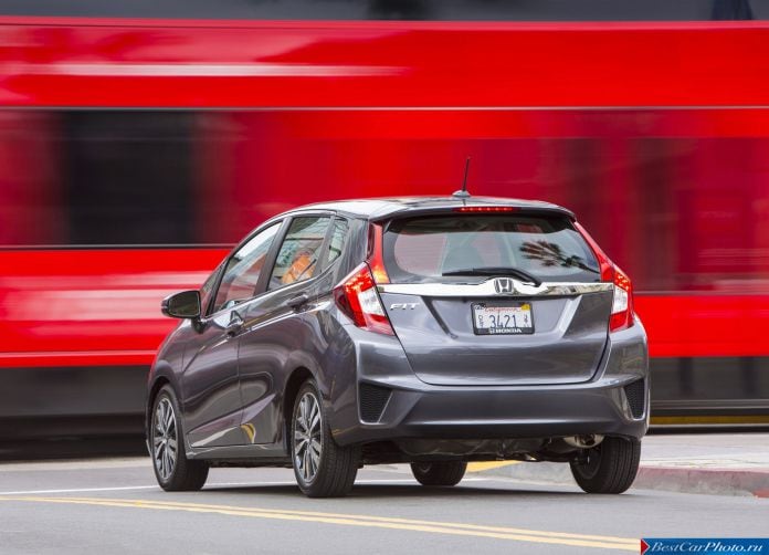 2015 Honda Fit - фотография 51 из 107