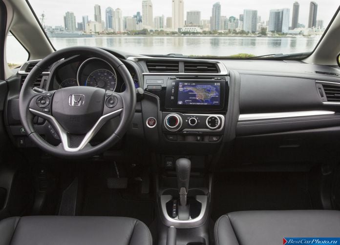 2015 Honda Fit - фотография 67 из 107