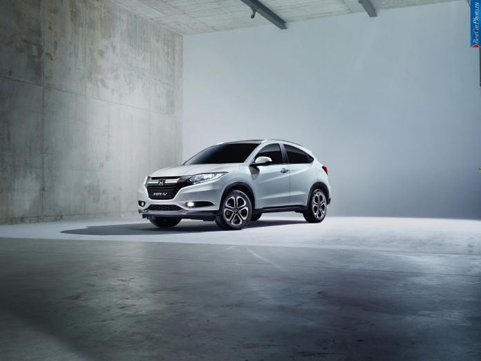 2015 Honda HR-V EU-Version - фотография 3 из 15 2015 Honda HR-V EU-Version - фотография 3 из 15
