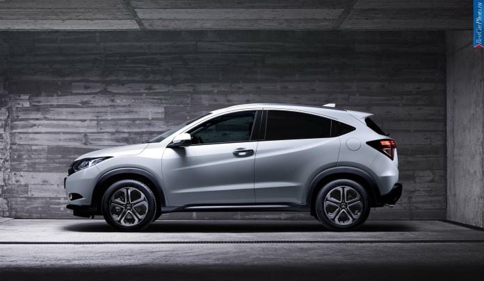 2015 Honda HR-V EU-Version - фотография 6 из 15 2015 Honda HR-V EU-Version - фотография 6 из 15