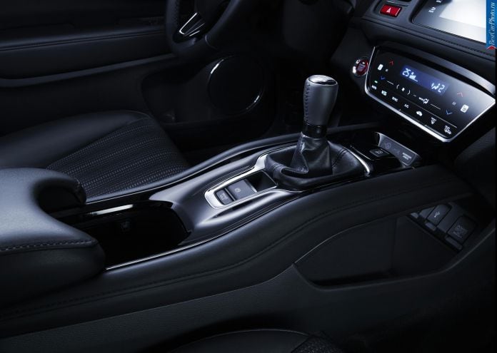 2015 Honda HR-V EU-Version - фотография 12 из 15