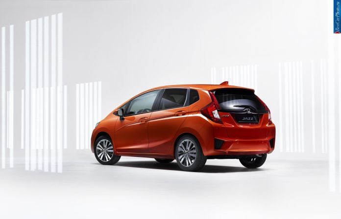 2015 Honda Jazz - фотография 2 из 4