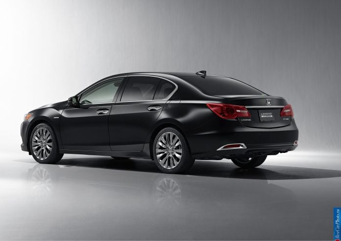 2015 Honda Legend - фотография 3 из 25