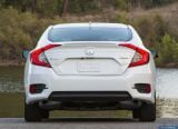 honda_2016_civic_sedan_080.jpg