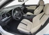 honda_2016_civic_sedan_086.jpg
