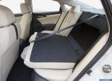 honda_2016_civic_sedan_090.jpg