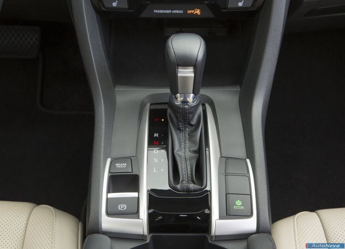 2016 Honda Civic Sedan - фотография 94 из 164