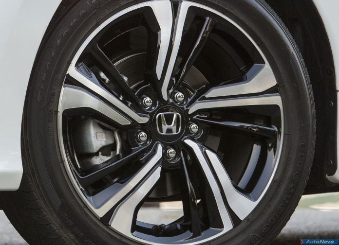 2016 Honda Civic Sedan - фотография 147 из 164