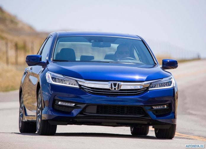2017 Honda Accord Hybrid - фотография 26 из 77 2017 Honda Accord Hybrid - фотография 26 из 77
