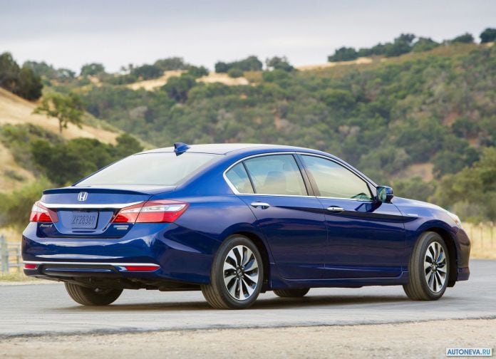 2017 Honda Accord Hybrid - фотография 33 из 77 2017 Honda Accord Hybrid - фотография 33 из 77