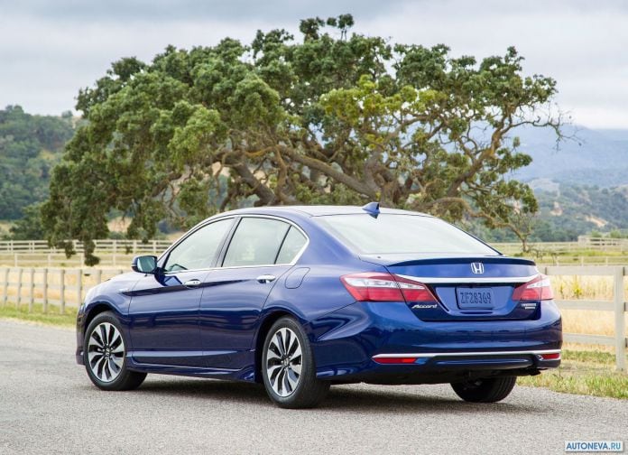 2017 Honda Accord Hybrid - фотография 38 из 77 2017 Honda Accord Hybrid - фотография 38 из 77
