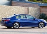 honda_2017_accord_hybrid_040.jpg