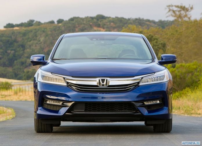 2017 Honda Accord Hybrid - фотография 42 из 77 2017 Honda Accord Hybrid - фотография 42 из 77