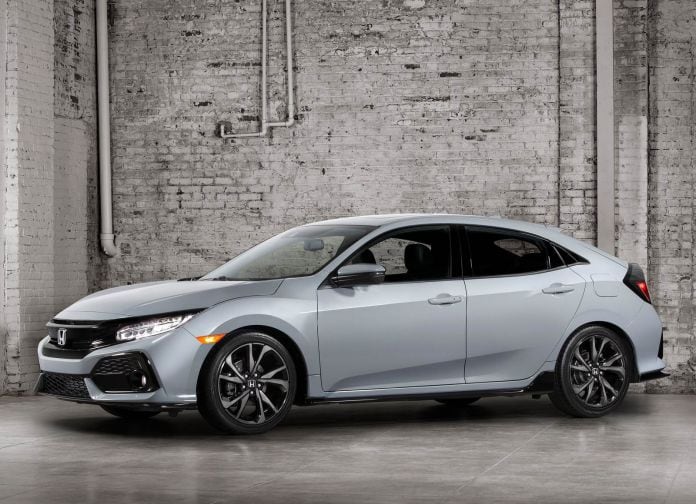 2017 Honda Civic Hatchback - фотография 1 из 147
