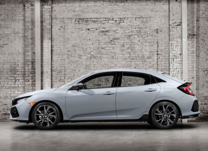 2017 Honda Civic Hatchback - фотография 2 из 147 2017 Honda Civic Hatchback - фотография 2 из 147
