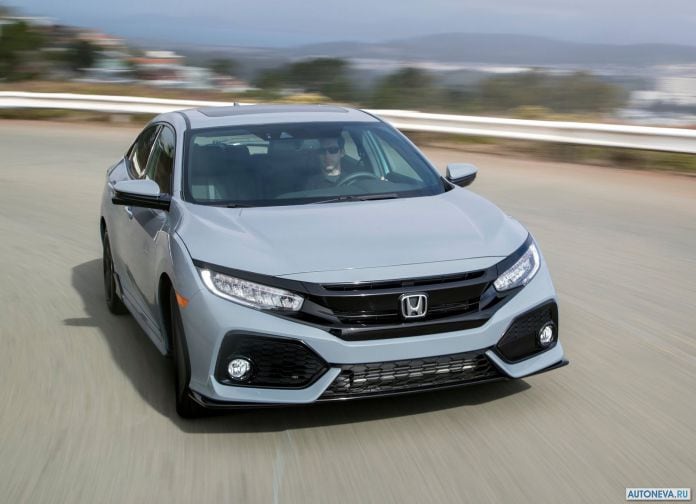 2017 Honda Civic Hatchback - фотография 55 из 147