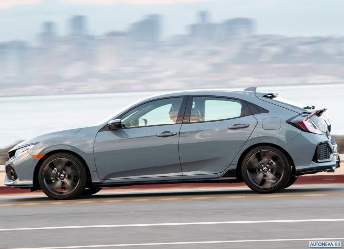2017 Honda Civic Hatchback - фотография 67 из 147