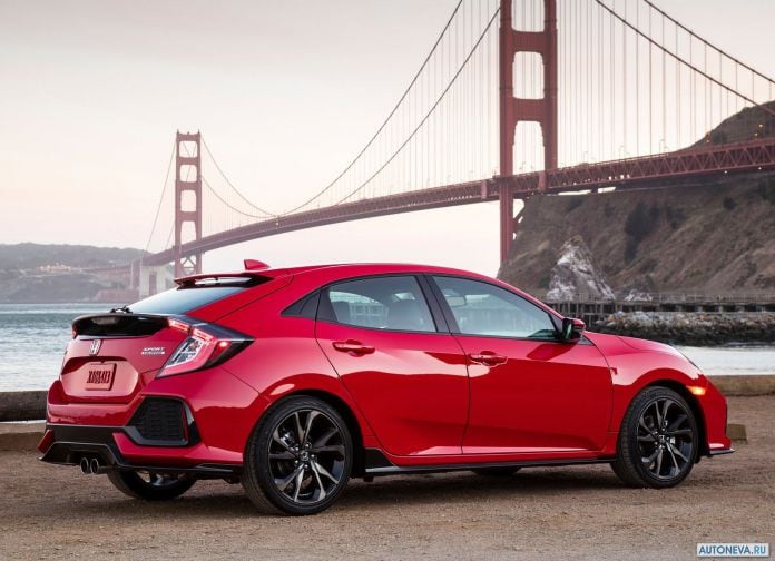 2017 Honda Civic Hatchback - фотография 77 из 147