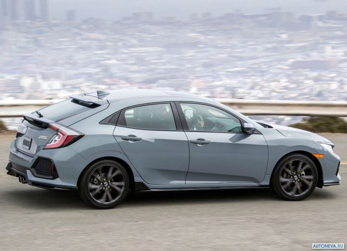 2017 Honda Civic Hatchback - фотография 78 из 147