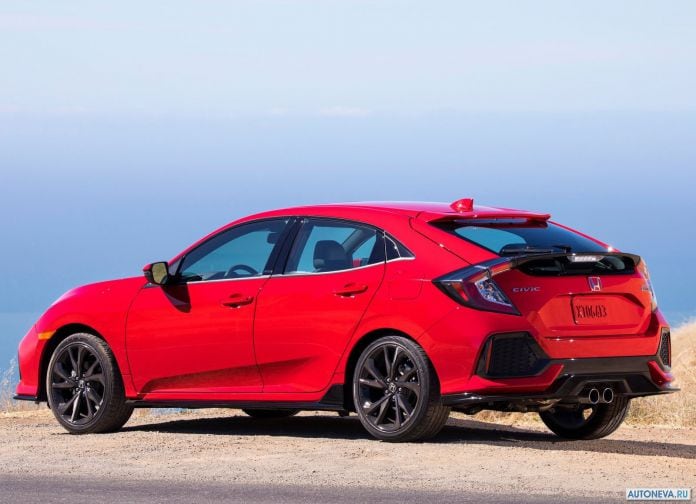 2017 Honda Civic Hatchback - фотография 79 из 147