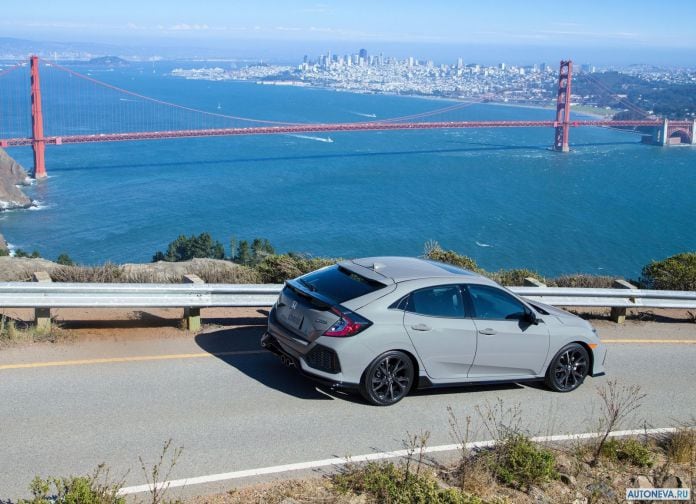 2017 Honda Civic Hatchback - фотография 91 из 147