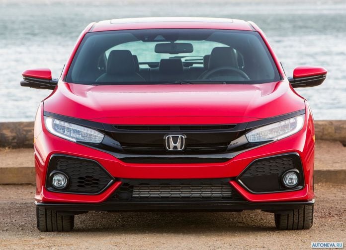 2017 Honda Civic Hatchback - фотография 102 из 147