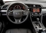 honda_2017_civic_hatchback_109.jpg