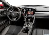 honda_2017_civic_hatchback_114.jpg