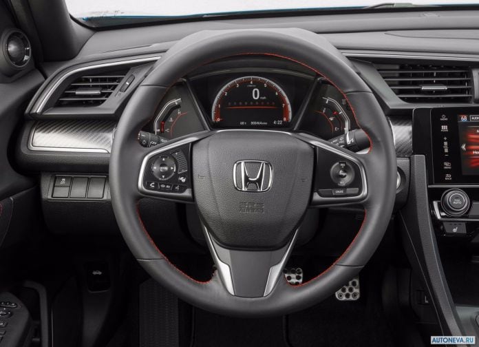 2017 Honda Civic Si Sedan - фотография 60 из 97 2017 Honda Civic Si Sedan - фотография 60 из 97