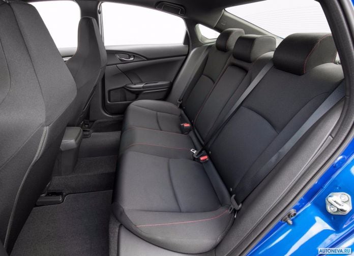 2017 Honda Civic Si Sedan - фотография 64 из 97 2017 Honda Civic Si Sedan - фотография 64 из 97